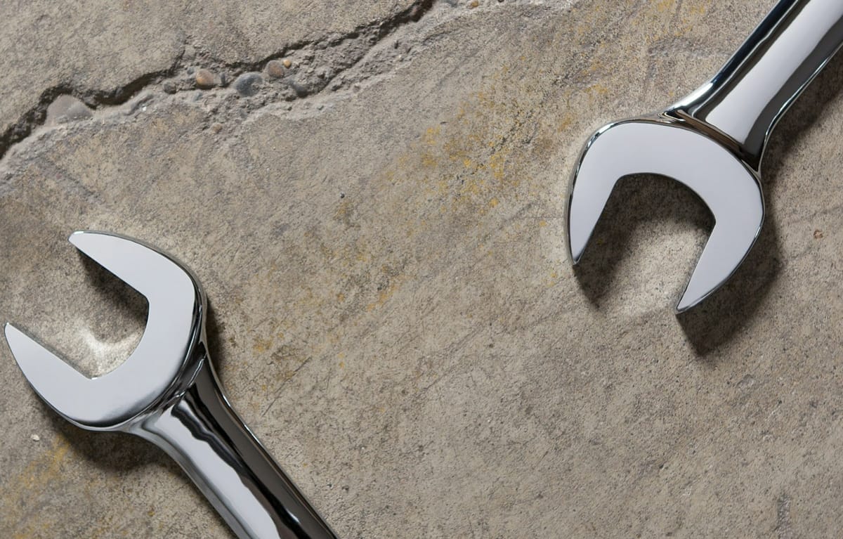 Can I Combine a Tummy Tuck and Breast Augmentation? What You Need to Know (2025)