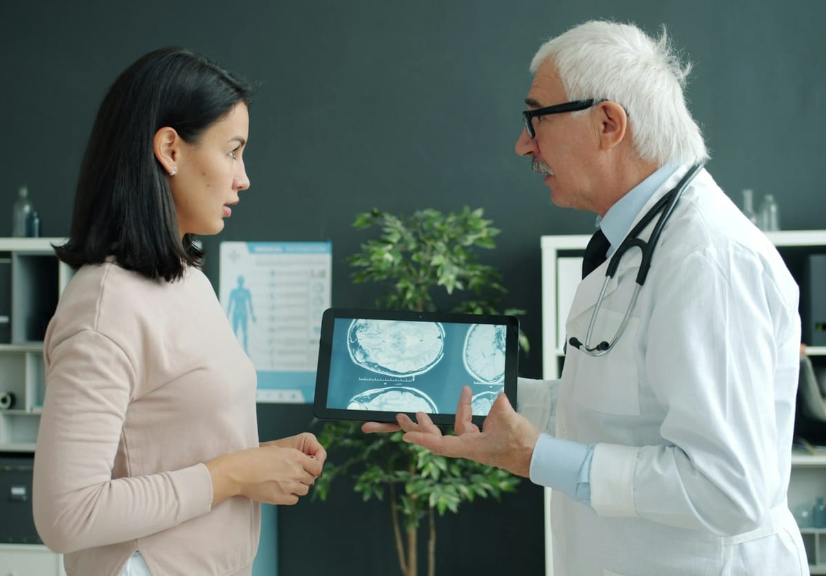 How to Communicate Your Goals Effectively to Your Surgeon (2025 Guide)