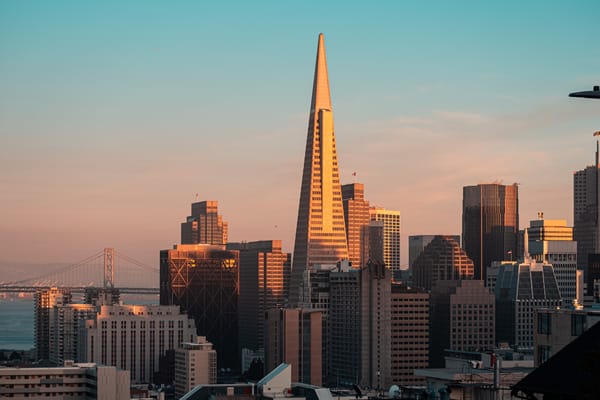 Best Facelift Surgeon in Los Angeles: Who Really Stands Out in 2025?