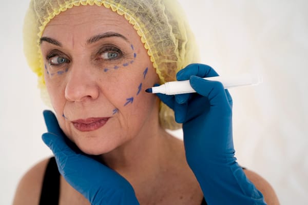 Chicago Facelift Cost & Recovery Guide (2025)